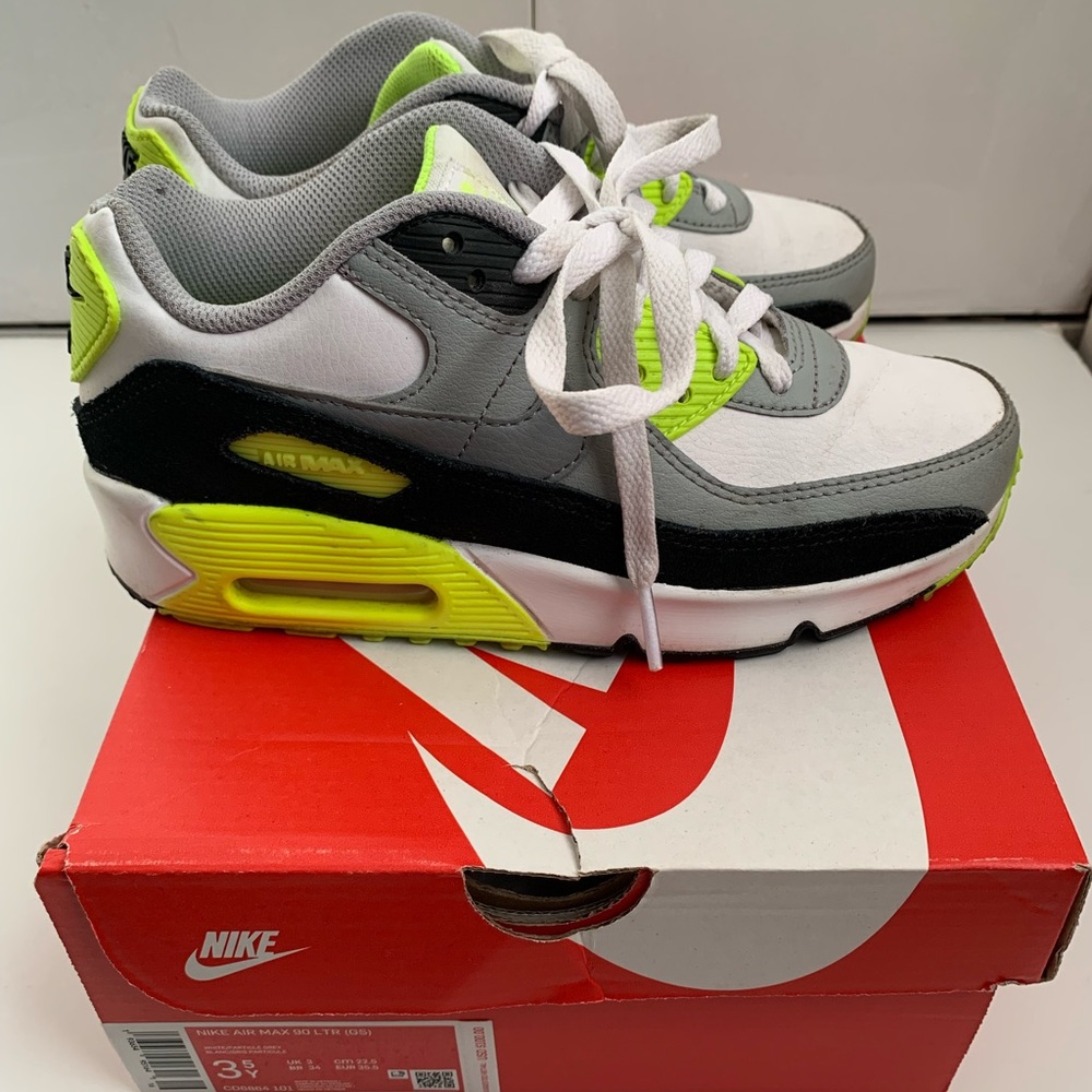 Boys Nike Sneakers